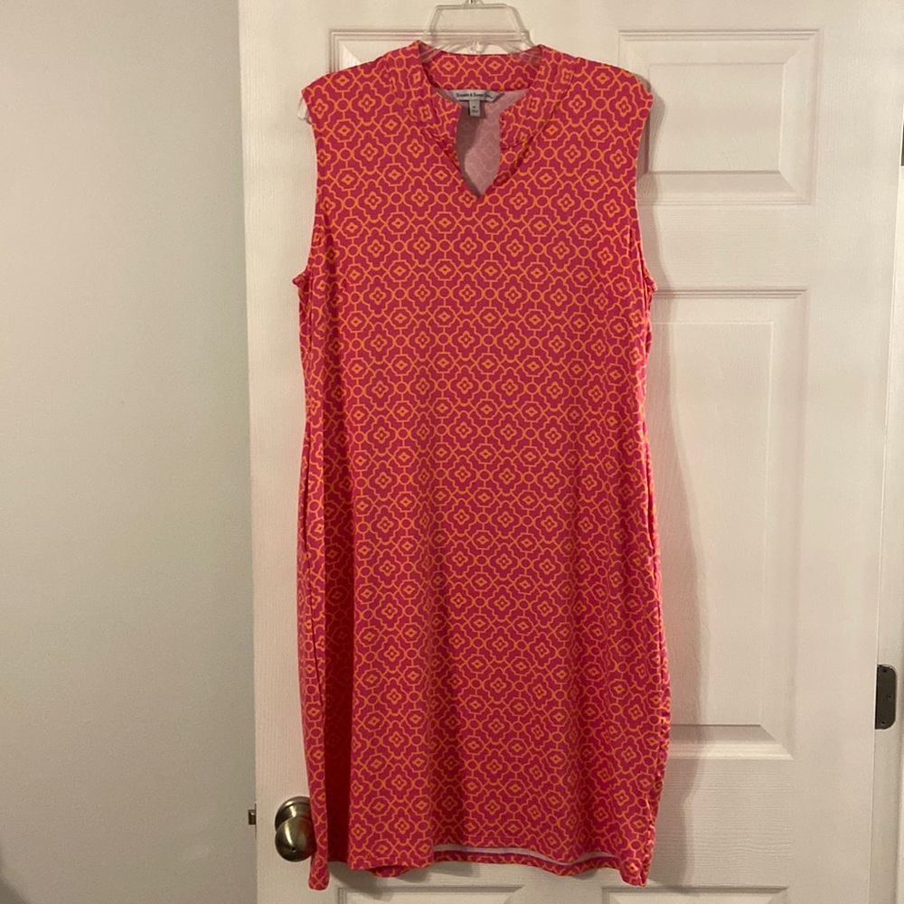 Sunset & Sweet Tea Dress excellent condition size XL two front pockets